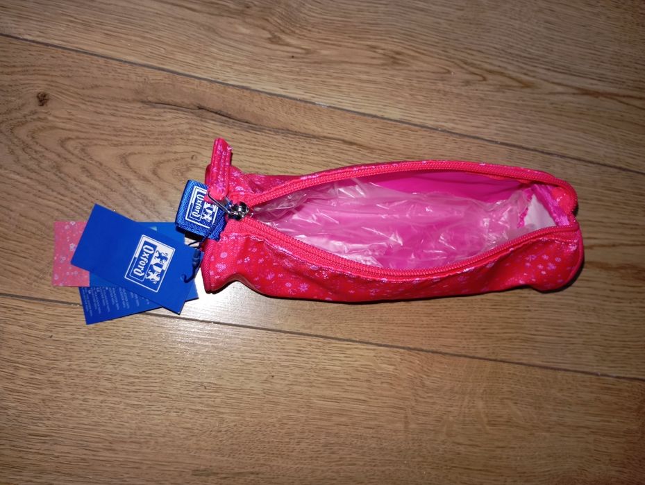 Piórnik tuba nowy