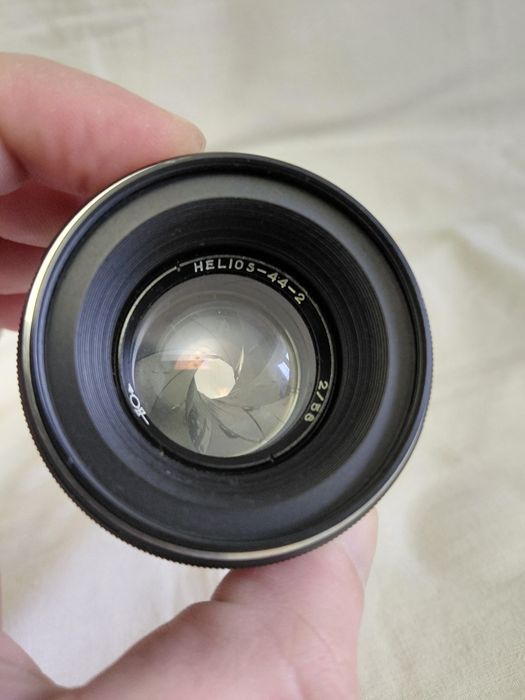 Фотоапарат Зенит- Е, об'єктив гелиос 44-2.