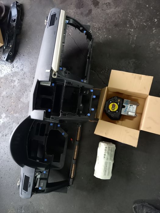 Deska rozdzielcza kokpit poduszki opel astra h 07r