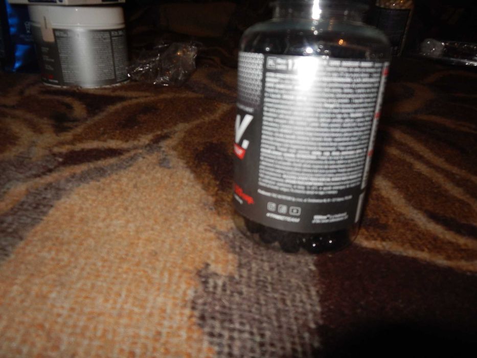 Wyprzedaż->TREC Saw 120 kaps PRE-WORKOUT Siła energia kofeina  S.A.W.