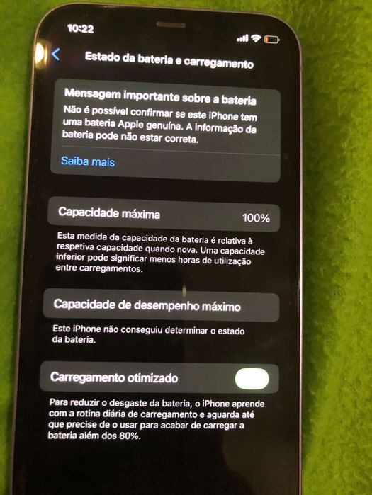 iPhone 12, em ótimo estado