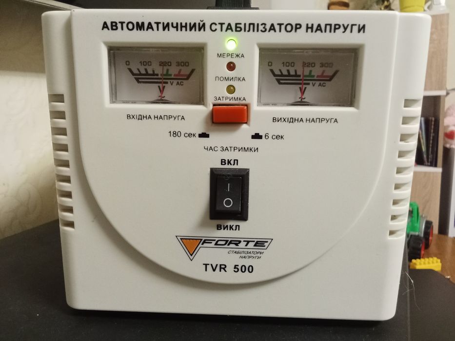 стабилизатор напряжения