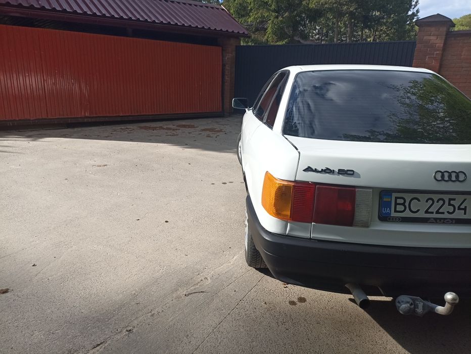 Продам Ауді 80  бочка