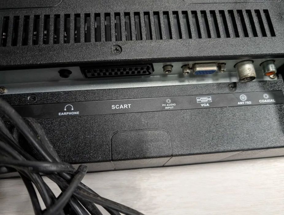 TV eSmart MiDE3219 - LEDs fundidos