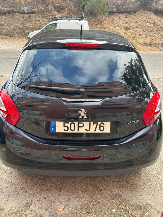 Peugeot 208 — fotografia 3