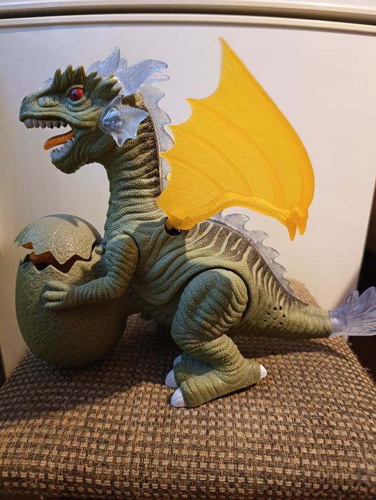 Smok/dinozaur światło, dźwięk
