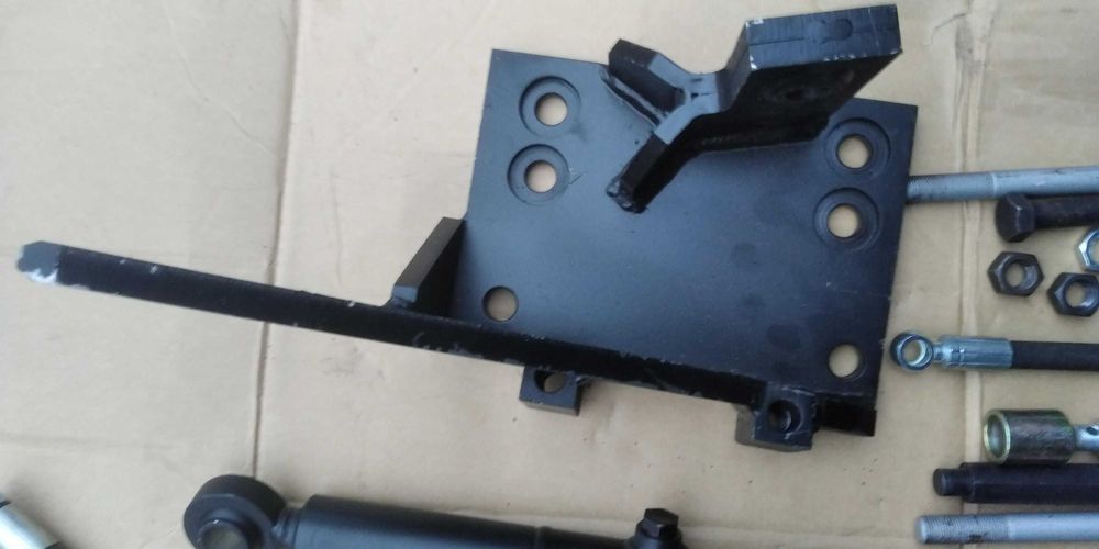 Ursus 3512,4512,4514,5312,5314,6012,6014 MF255 wspomaganie podnośnika