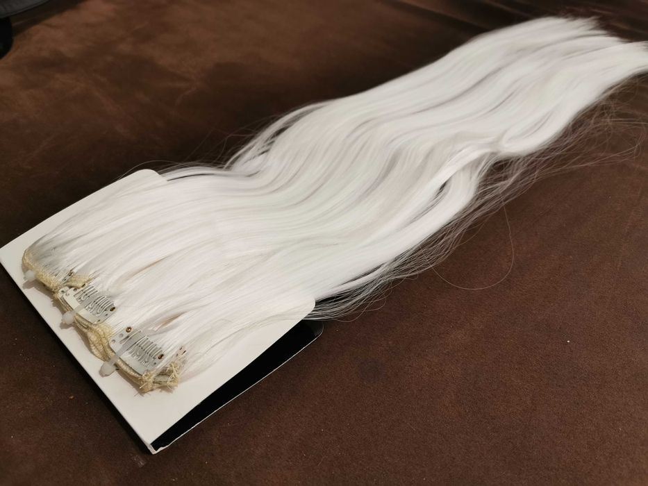 Doczepiane włosy clip in białe 60 cm proste