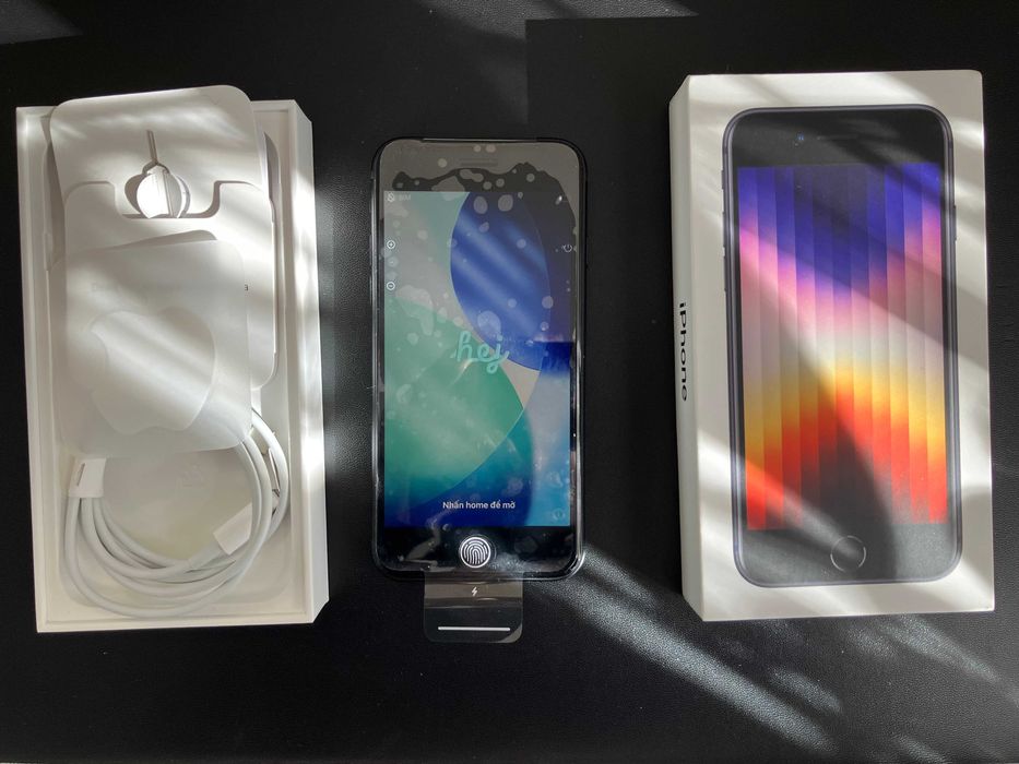 iPhone SE 3 2022 64GB R-SIM