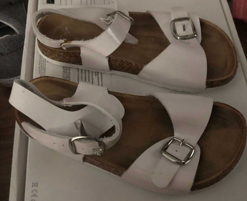 4 pares de Sapatos, n.º 33/34, Primark. Portes grátis!