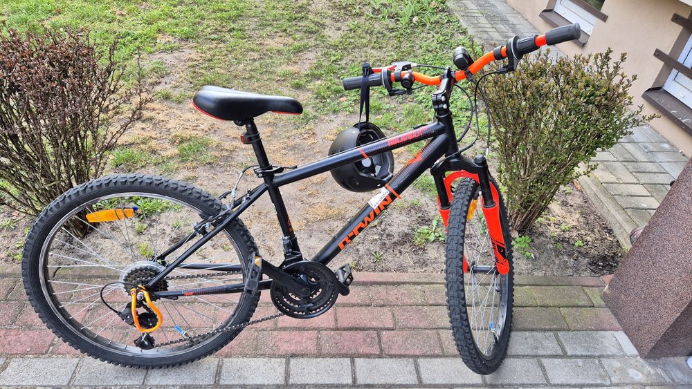 Rower b twin Rockrider 500 koło 24 plus kask