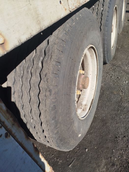 Напівпричип контейнеровоз, обмін! Торг!