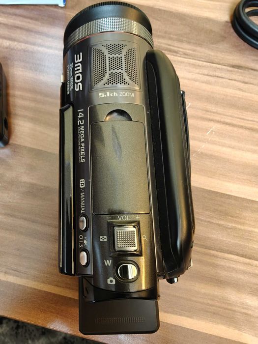 Panasonic HDC-HS700 kamera Full HD 1080p, dysk 240 GB, LEICA 12x