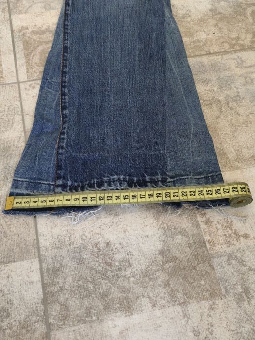 Модні джинси кльош