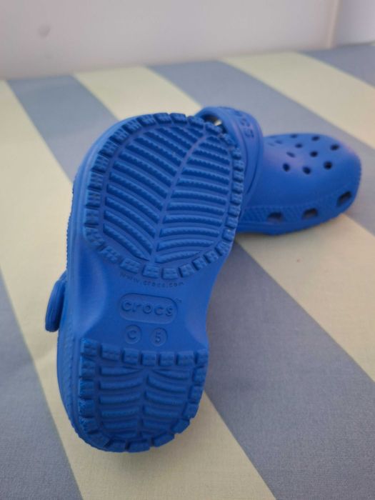 Buty crocs c5 (20-21) jak nowe niebieskie