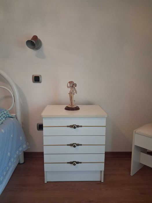 Mobília de Quarto de Casal - Bom estado