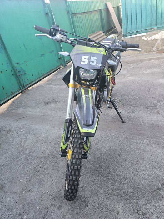 Продам zuumav S5