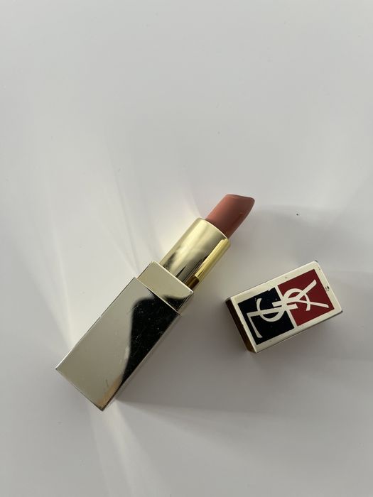 Yves Saint Laurent nowa szminka do ust nr 205 nude