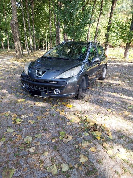 Peugeot 207 sw gasolina 1.4 foto 2