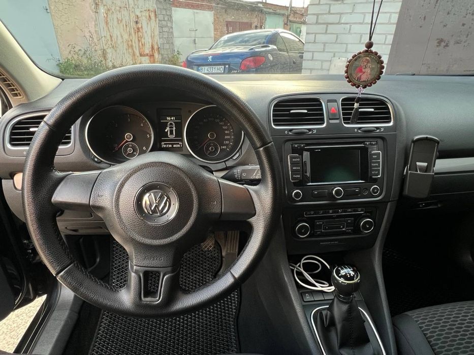 Продам Volkswagen Golf 6