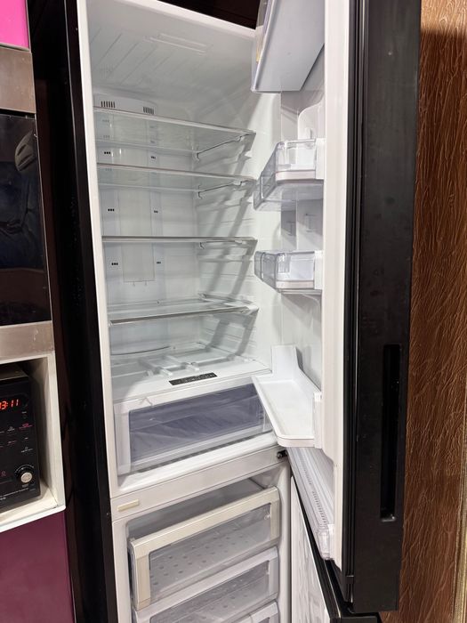 Холодильник б у  в гарному стані