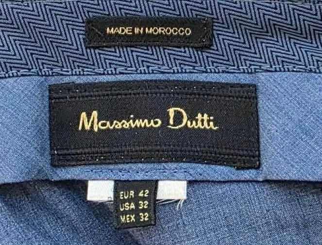 Massimo Dutti spodnie eleganckie męskie M
rozmiar M 
Kolor:granat 
Sta