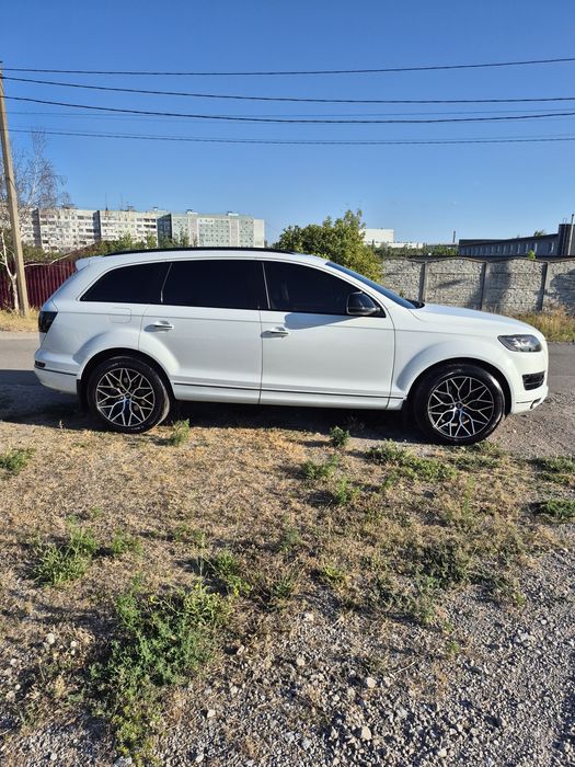Audi Q7 Quattro 2012