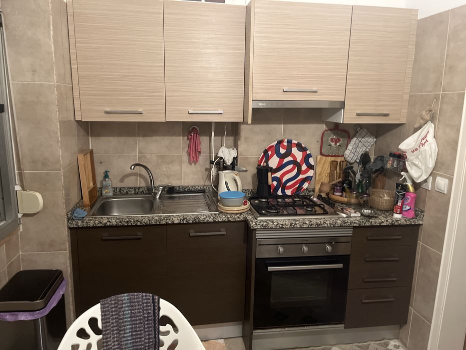 Alugar quarto !cama  sera opcional ! Disponivel de imediato