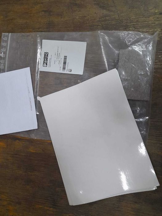 Кабельный соединитель, изоляторы