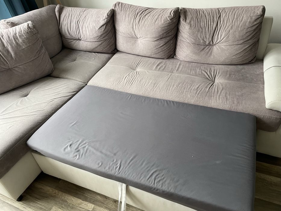 Narożnik z funkcją spania