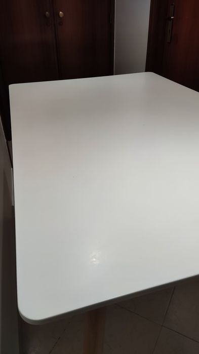 Mesa Branca Jantar