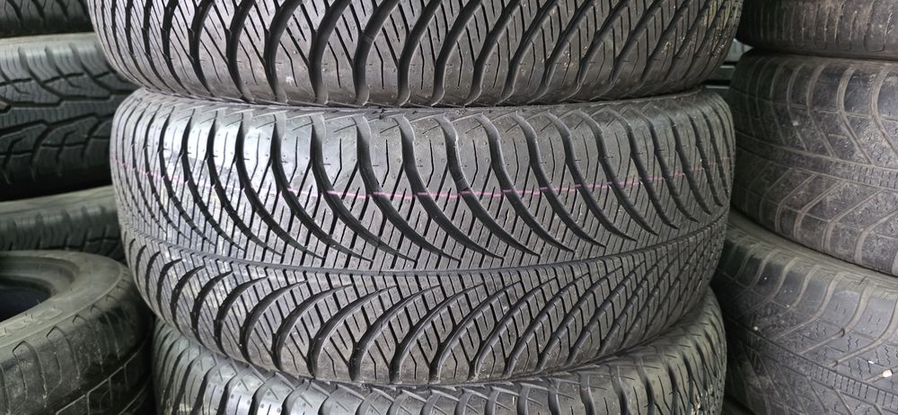 Opony wielosezonowe całoroczne 215/60/16 Goodyear Vector 4Seasons  Nowe lezakowane