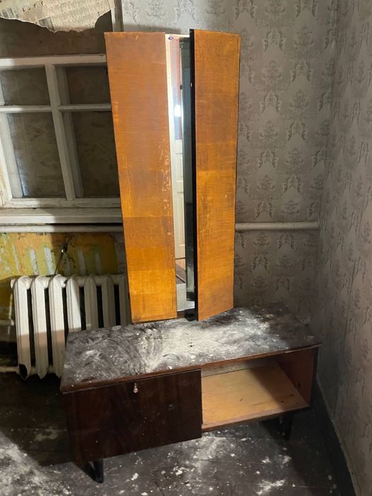 Віддам безкоштовно меблі!