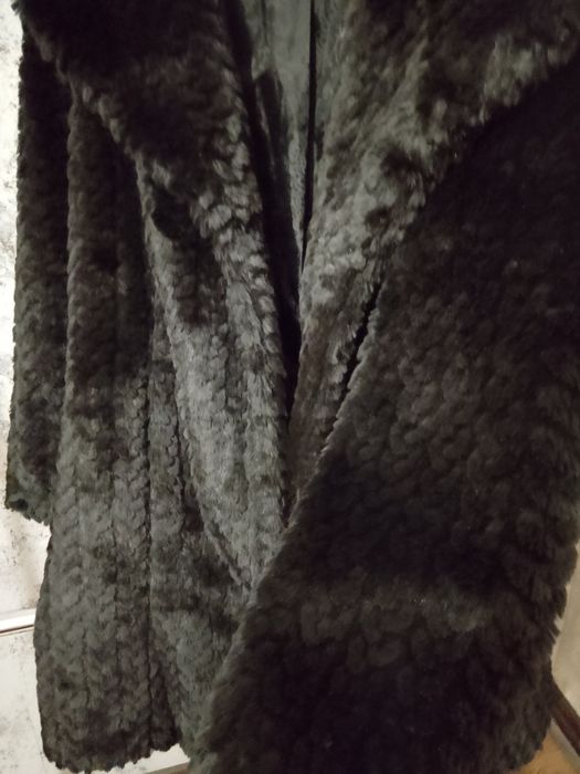 Женская шуба - размер 46-(М)