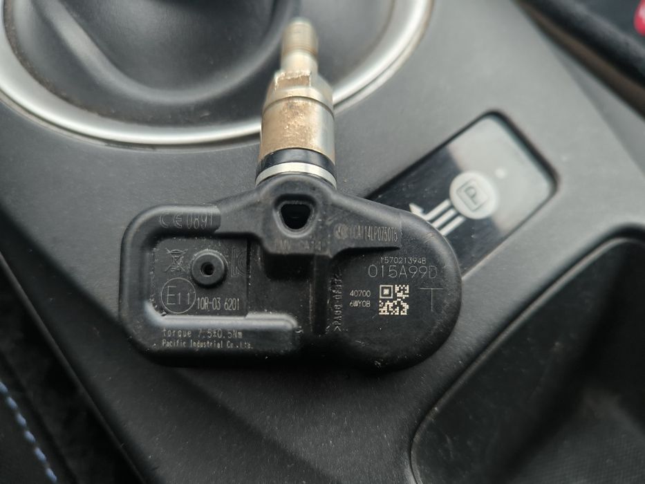 Продам датчики давления Ниссан лиф и т.д.