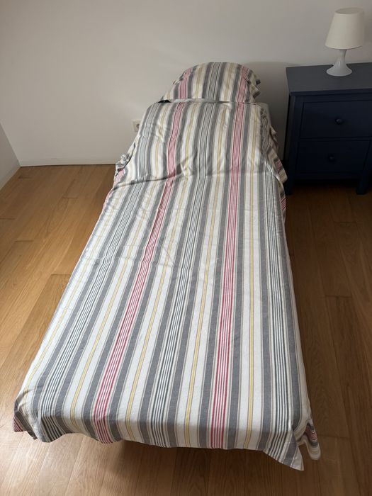 Cama individual 90cm + colchão