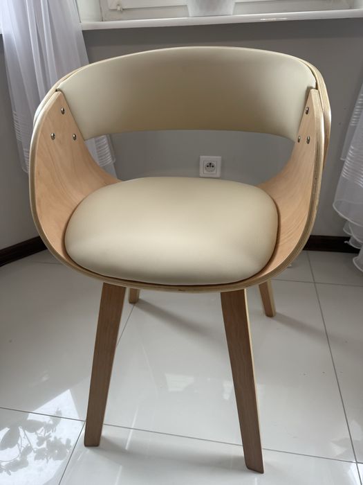 Krzeslo nowe drewno