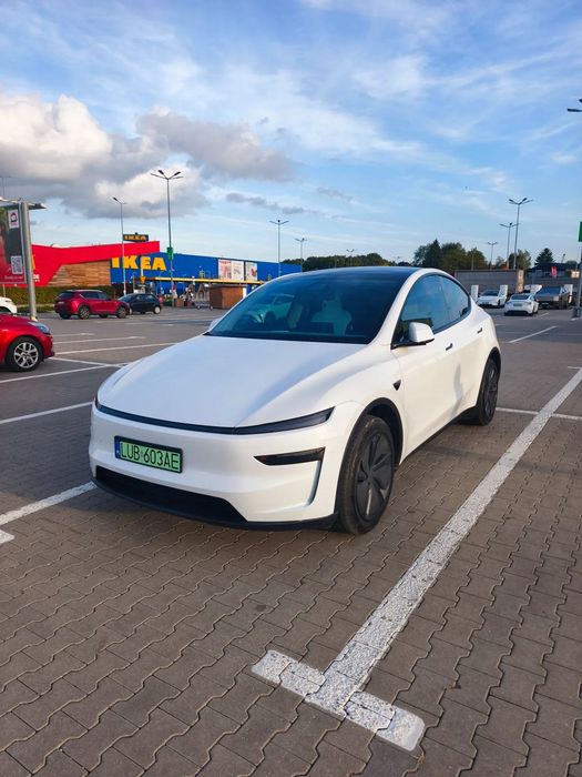 Tesla Model Y Tesla Y Juniper Long Range RWD niski przebieg