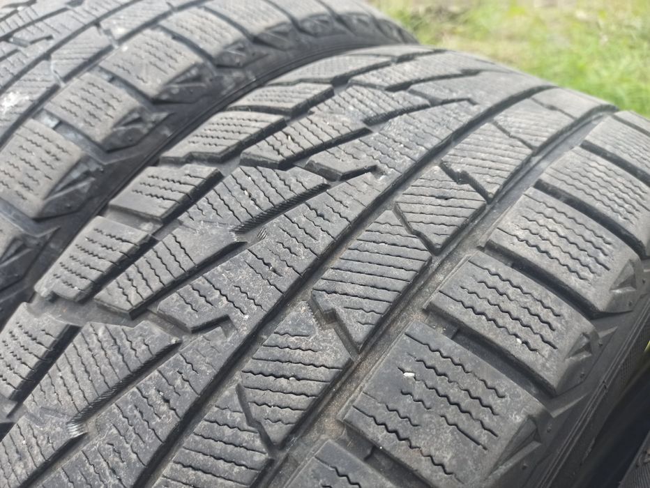 Зимові шини 235/55 R17 Petlas W651 Premiorri