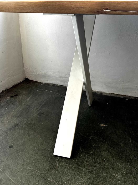 Stół z litego drewna - biały stelaż