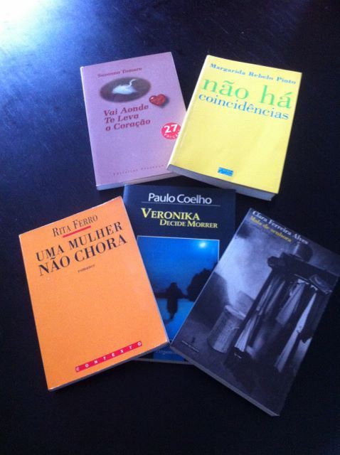 32 livros - Nicholas Sparks, Sveva Casati Modignani, Candace B., ...