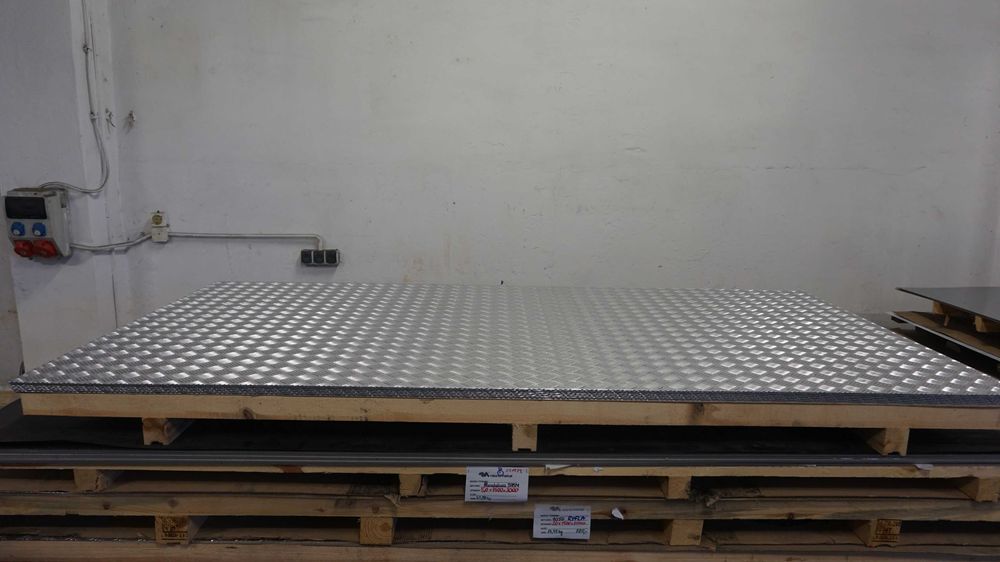 Blacha ryflowana aluminiowa, aluminium 2x1250x2500 mm