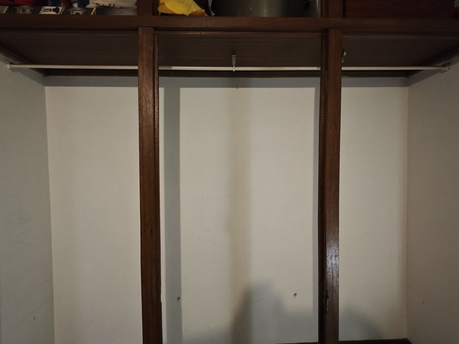 Roupeiro 3 portas grandes, 3 pequenas, 6 gavetas e varão