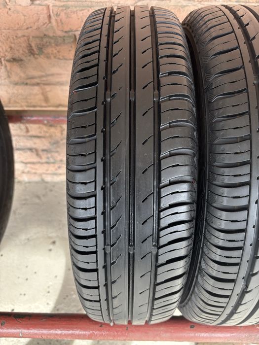 Пара літніх шин 155/65R14 Continental
