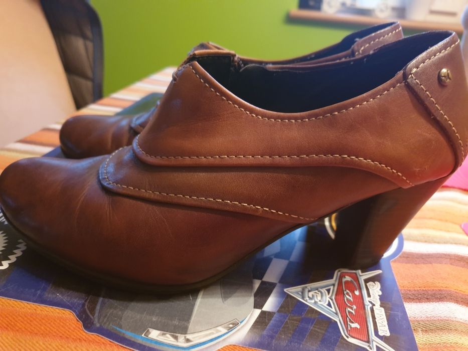 Buty Pikolonos 38