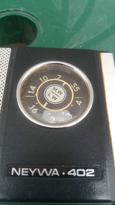1970-te     Radyjko   '' NEYWA '' 402  ,made in USSR