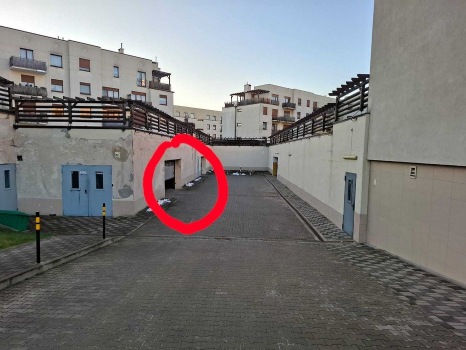 Miejsce postojowe w garażu podziemnym, Batalionu Zośka