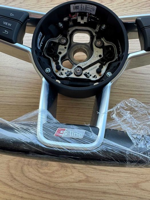 Volante Audi TT 8S/MK3