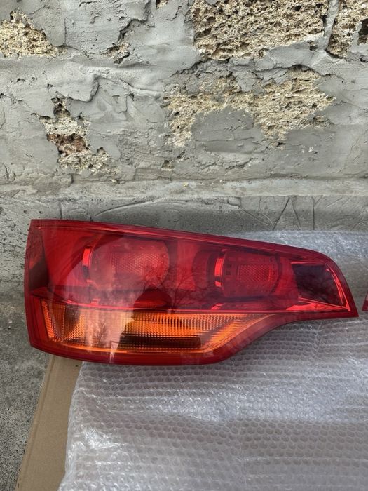 Задні фари Audi Q7 4l