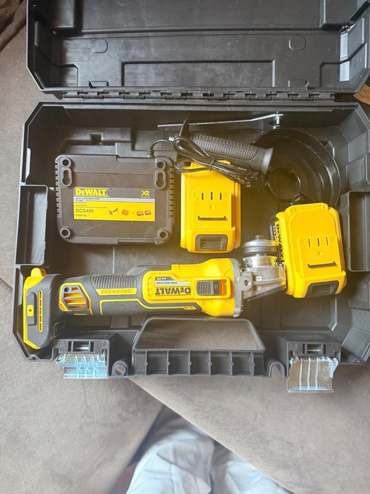 Болгарка Dewalt акумуляторна
